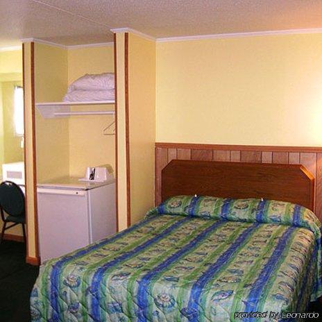 Sea Hawk Oceanfront Motel Myrtle Beach Zimmer foto